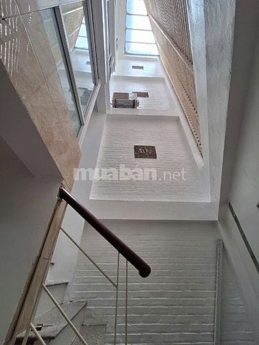 Chính chủ bán nhà ngõ 139 Nguyễn Thái Học, Ba Đình, Hà Nội, 5 tầng