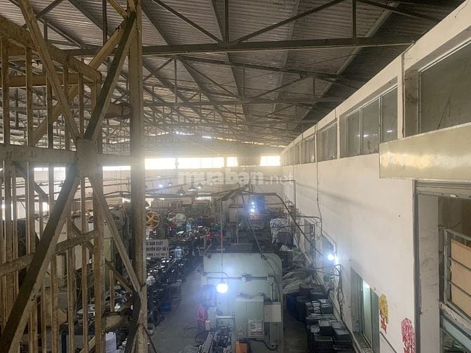 Cho thuê kho xưởng mặt tiền Nguyễn Hữu Trí, Bình Chánh, DT : 1.300m2