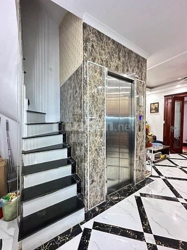 Bán nhà Vương Thừa Vũ 6 Tầng thang máy tiện Kinh Doanh 