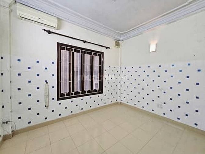 CC cần bán nhà 99 Nguyễn Chí Thanh dr 45 m2 x 5 t giá 15,7 tỷ ô tô đỗ 
