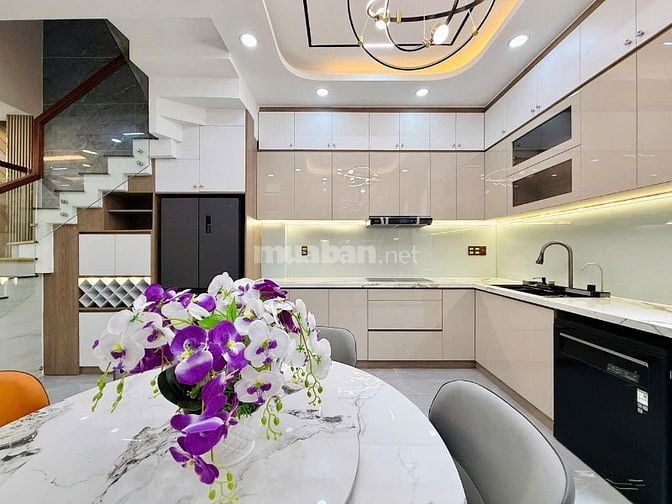 CHÍNH CHỦ BÁN GẤP 3CĂN LIỀN KỀ GIÁ MỀM CHO KHÁCH MAU LẸ FULL NỘI THẤT