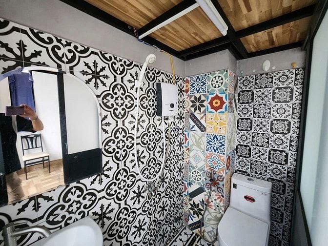 Bán toà nhà căn hộ dịch vụ tại Q7, 1 hầm + 6 tầng, 262m2 đất, 103P