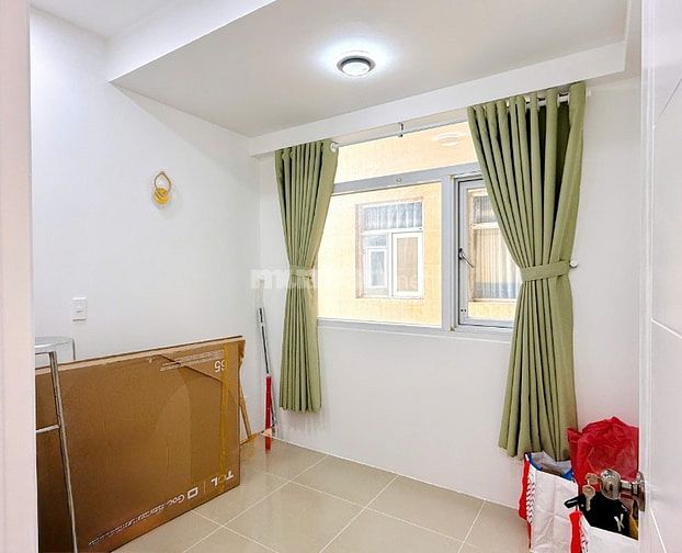 Căn 75m2 The Golden Dynasty sổ hồng sẵn, TT 900tr ở ngay, nhà mới