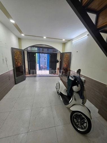 Bán Nhà Huỳnh Văn Bánh, Phường 13, Phú Nhuận – 2 Mặt Hẻm, Sổ Vuông Đẹp