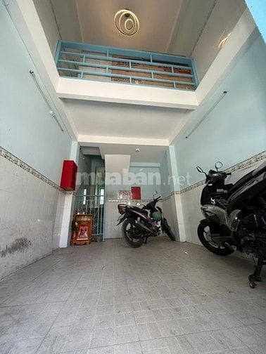 Bán nhà mặt tiền đường Diên Hồng - P1 Bình Thạnh.