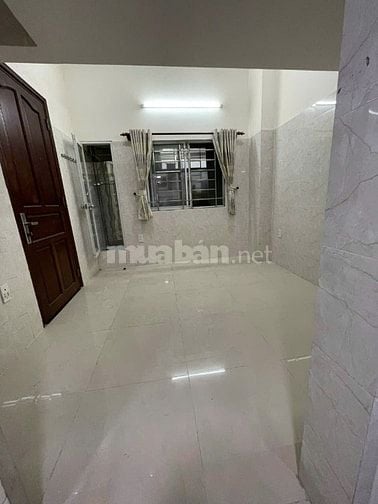 PHÒNG TRỌ CAO CẤP TẠI KHU HOÀNG HOA THÁM, TÂN BÌNH, 25-28m2