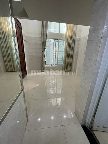 PHÒNG TRỌ CAO CẤP TẠI KHU HOÀNG HOA THÁM, TÂN BÌNH, 25-28m2