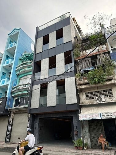BÁN NHÀ MT ĐỒNG ĐEN, VỊ TRÍ ĐẸP - NỘI THẤT CAO CẤP