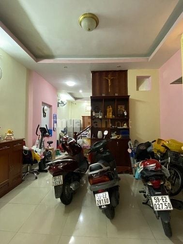 Bán nhà hxh Hoàng Hoa Thám Phú Nhuận 44m2(4.4x10m) 4 tầng 4PN 8tỷ x