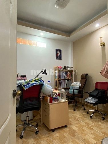 Bán nhà hxh Hoàng Hoa Thám Phú Nhuận 44m2(4.4x10m) 4 tầng 4PN 8tỷ x