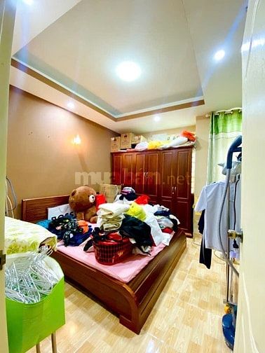 Bán nhà hxh Hoàng Hoa Thám Phú Nhuận 44m2(4.4x10m) 4 tầng 4PN 8tỷ x