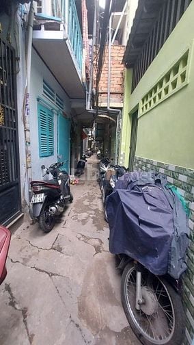 Bán gấp nhà đẹp 2 tầng – SHR – Hẻm Trần Hưng Đạo Q5 – Giá tốt đầu tư