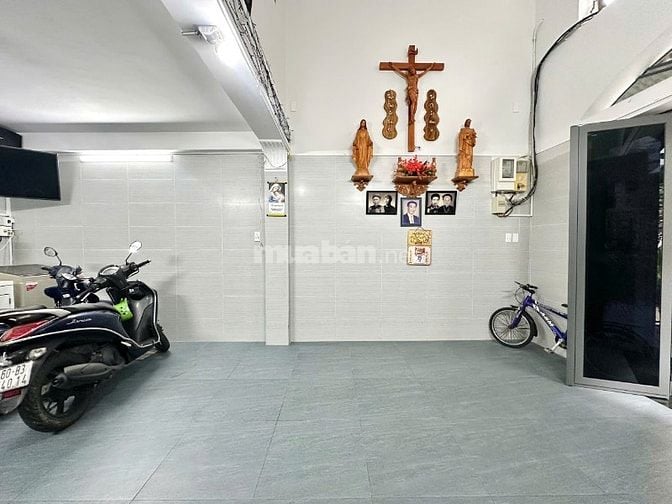 Căn góc 5 tầng. 9 phòng full nội thất (4,2x16m). Hẻm nhựa 6m 