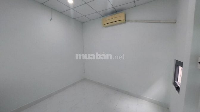 Bán gấp nhà đẹp 2 tầng – SHR – Hẻm Trần Hưng Đạo Q5 – Giá tốt đầu tư