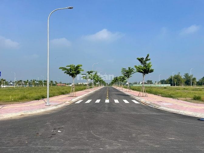 ĐẤT NỀN AN HUY MỸ HẠNH BẮC ĐỨC HOÀ ,100M2 GIÁ :1,950 TR