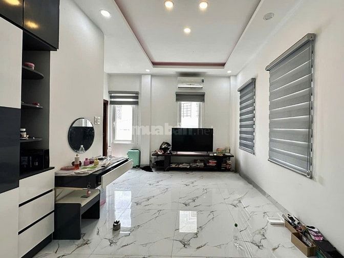 Ô tô ngủ trong nhà - Nguyễn Văn Đậu, Bình Thạnh – 5 tầng mới - 8.3 