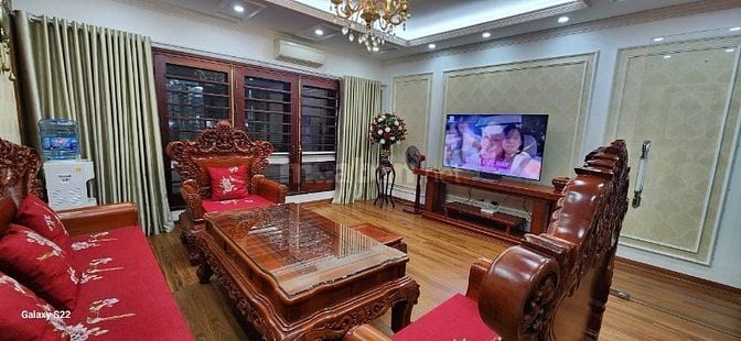 Bán Gấp Nhà Đẹp Ngõ 215 Trung Kính 65m2 x 5 Tầng MT 5.5m Giá 24.5 Tỷ.