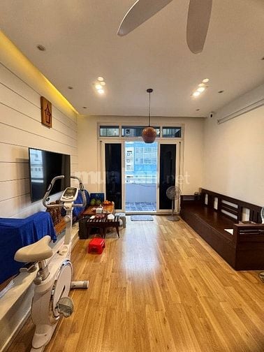 BÁN CĂN HỘ CHUNG CƯ ĐƯỜNG TẢN ĐÀ - Q5 (LẦU 4 - thang bộ)