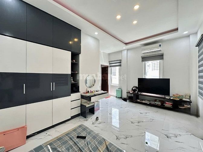 Ô tô ngủ trong nhà - Nguyễn Văn Đậu, Bình Thạnh – 5 tầng mới - 8.3 