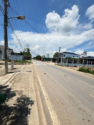 Lô góc mặt tiền đường 13m, 7,35 tỷ ngay thị trấn Hậu Nghĩa 