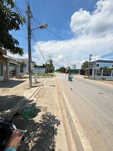 Lô góc mặt tiền đường 13m, 7,35 tỷ ngay thị trấn Hậu Nghĩa 