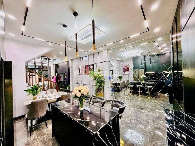 Nhà Đại La,20m ra phố, lô góc,nhà mới full nội thất,DT 54m,11.5 tỷ