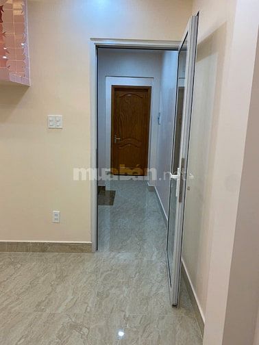Cho thuê nhà nguyên căn mặt tiền đường 64, Phường 10, Quận 6.