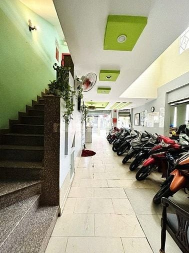 NHÀ 84M - XÂY 5 TẦNG - KHU ĂN UỐNG VẠN KIẾP - PHAN XÍCH LONG