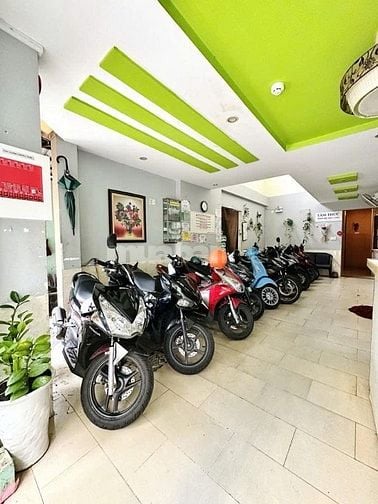 NHÀ 84M - XÂY 5 TẦNG - KHU ĂN UỐNG VẠN KIẾP - PHAN XÍCH LONG
