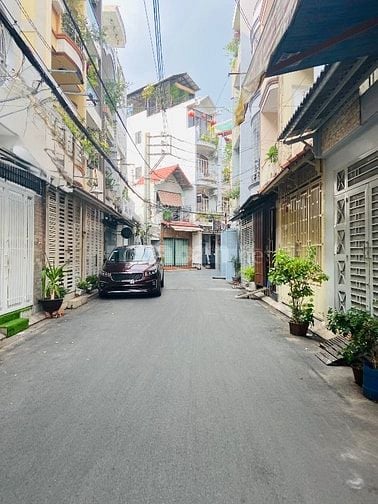 Bán nhà hxh Huỳnh Văn Bánh Phú Nhuận ~50m2 (3.6x13m) 4 tầng 7PN 10tỷ x