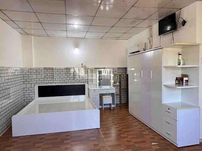 Bán gấp căn nhà ở ngay đường Lê Minh Nhựt , Củ Chi 105m2 SHR giá 780tr