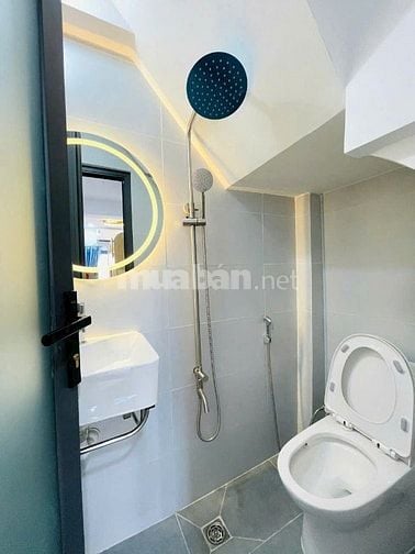 Nhà hiếm Tầm 2.5 tỷ Nhà 3 Tầng khu Phan Xích Long P7 PN có sổ hồng 