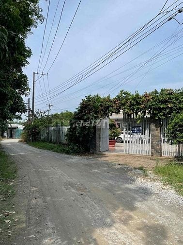 Chủ cần bán gấp lô đất ngay Lai Uyên, Bàu Bàng, giá ngộp, sổ sẵn
