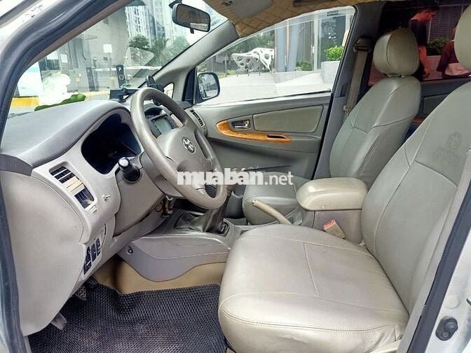Bán rẻ Toyota Innova 2010 G xịn ABS Độ Full option