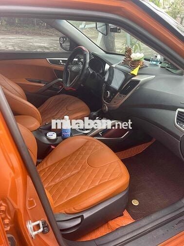 Hyundai Veloster 2011 1.6 GDI AT - 80000 km