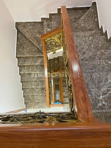 Cho thuê nhà nguyên căn mặt tiền đường 64, Phường 10, Quận 6.