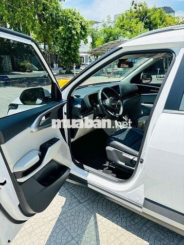 Kia Carens 2024 1.5G Luxury - 3100 km