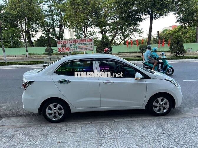 Bán xe i10 số tự động ít đi