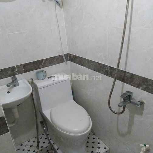 Cho thuê căn hộ chung cư mini tại ngõ phố Xã Đàn, 236 Đê La Thành nhỏ