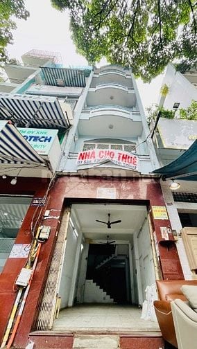 Nguyên căn mặt tiền Ngô Gia Tự. Thuê 1 được 2