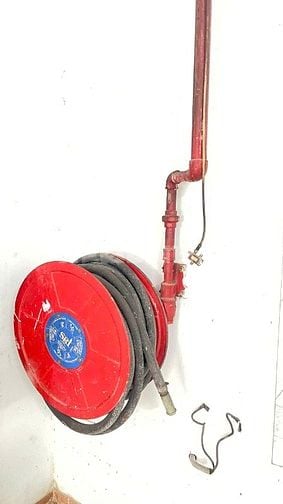Nguyên căn mặt tiền Ngô Gia Tự. Thuê 1 được 2