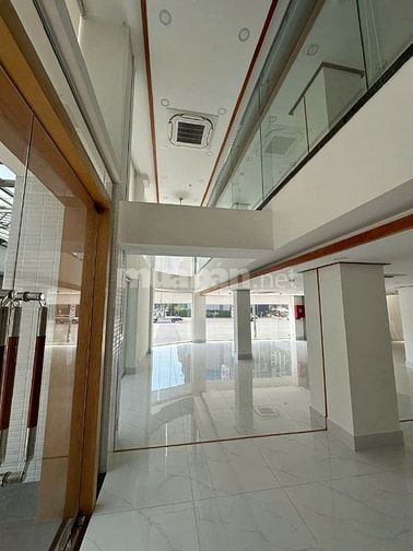 Cho thuê toà VP góc 2 mặt tiền đường Đồng Văn Cống và Phan Văn Đáng