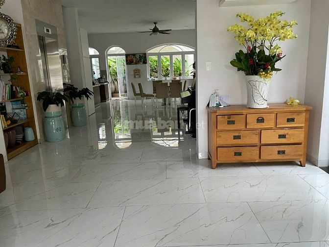 Biệt thự dự án Cityland Quận 7. 10*22, hầm và 4 tầng, 47 tỷ.