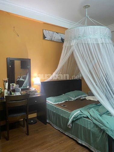 Bán nhà đầu ngõ phố Hoàng Như Tiếp, quận Long Biên, DT 30m2 x 5,5 tầng