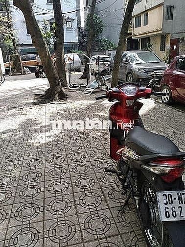 Cần bán 1 xe máy Honda Wave RSX, biển Hà Nội, giá 8,8 triệu