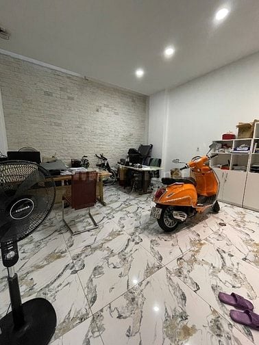 Bán nhà hxh khu Phan Xích Long Phú Nhuận 70m2 (5x14m) 4 tầng mới đẹp