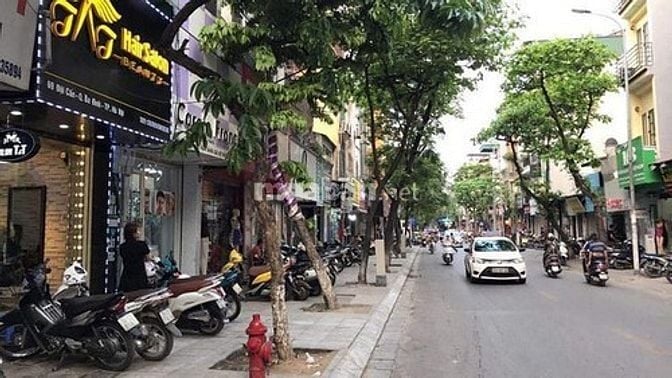 Căn góc 5T vị trí đắc địa Mp Đội Cấn vỉa hè kd sầm uất oto tránh 