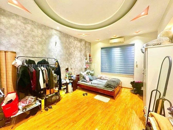 DUY NHẤT! Quận Cầu Giấy phố Nguyễn Khang Ngõ thông 30m 5 tầng 4m mặt t