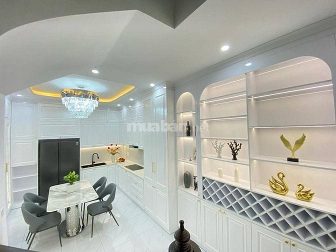 Nhà Đẹp Lô Góc, Gần Đường Ô TÔ, Đường Láng 53m, mt 4.1m, giá 14.2 tỷ