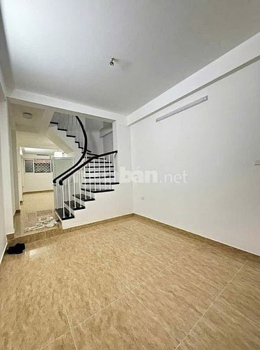 NHÀ PHÂN LÔ NGÕ THÔNG, 2 MẶT NGÕ THOÁNG TRƯỚC SAU, XE SU CÓC ĐỖ CỬA